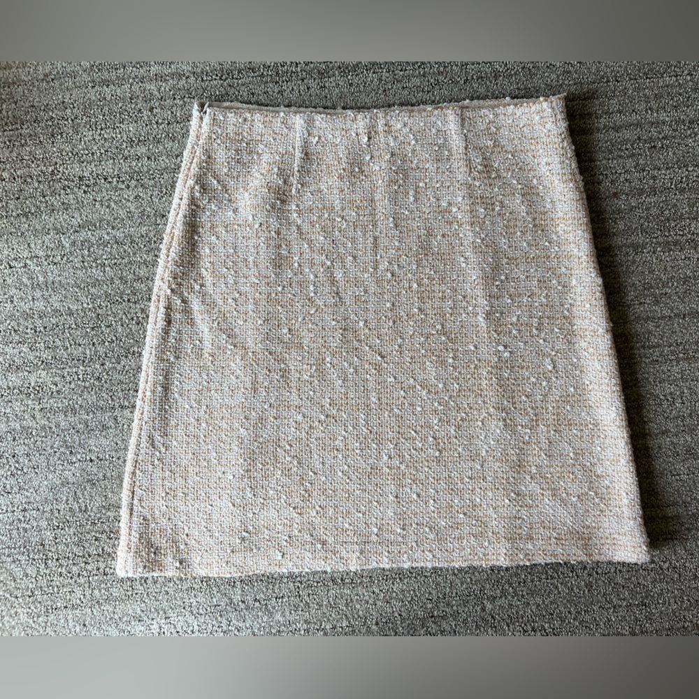 St John Ivory Bouclé Knit Mini Skirt Size 8 - Picture 4 of 9
